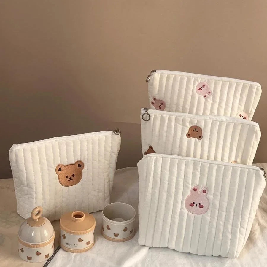 des trousses de toilette pour bebe
