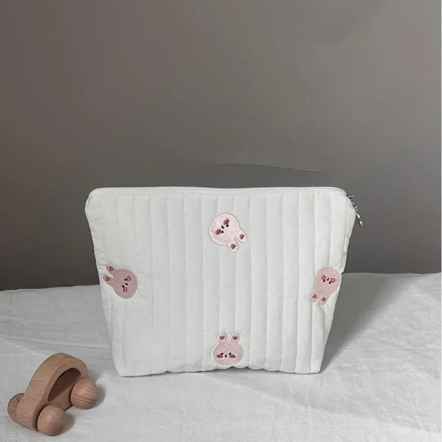 une trousse de toilette bébé