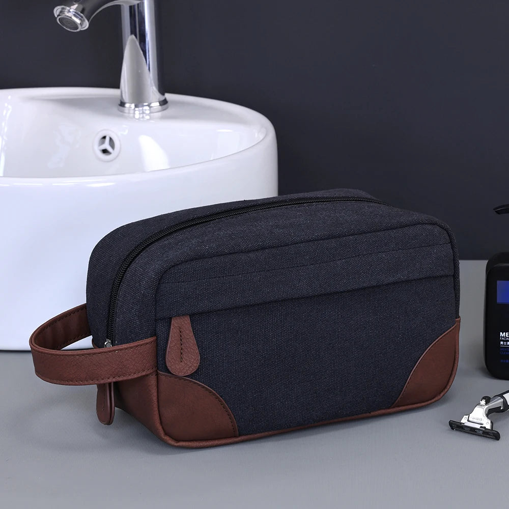 vue d'une trousse de toilette homme noir