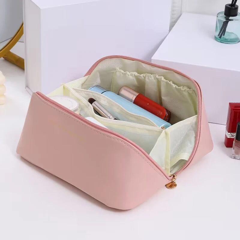 trousse de maquillage rose