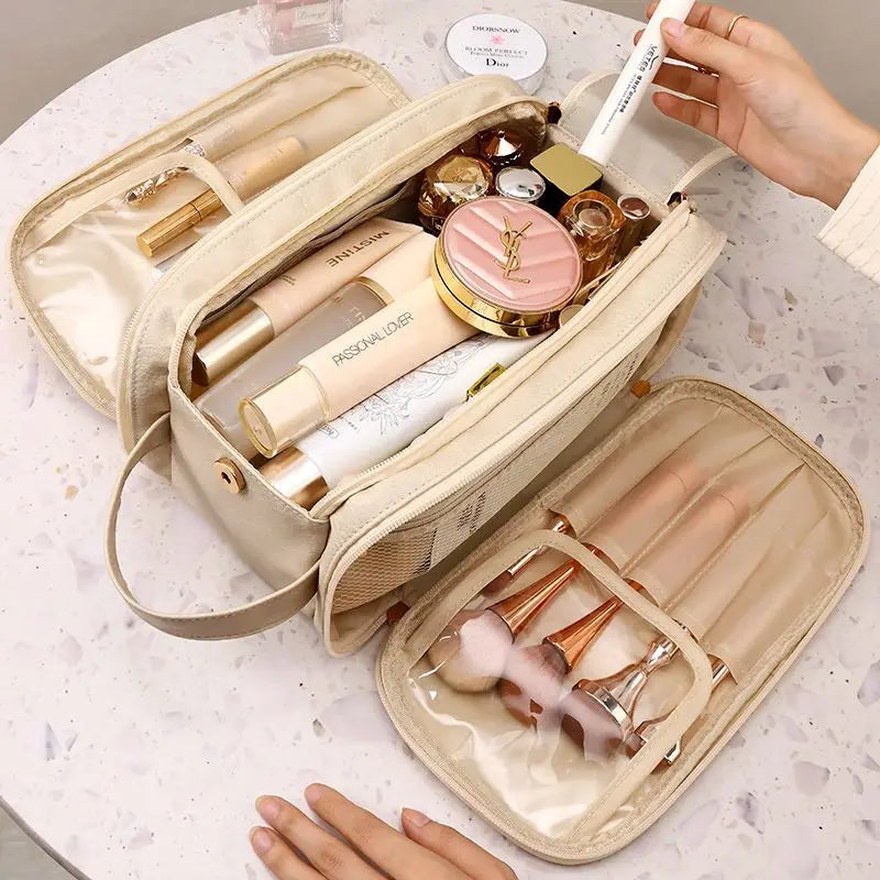 trousse de toilette femme jaune
