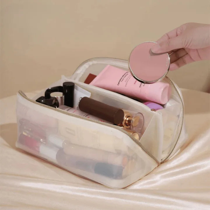trousse de toilette transparente blanche