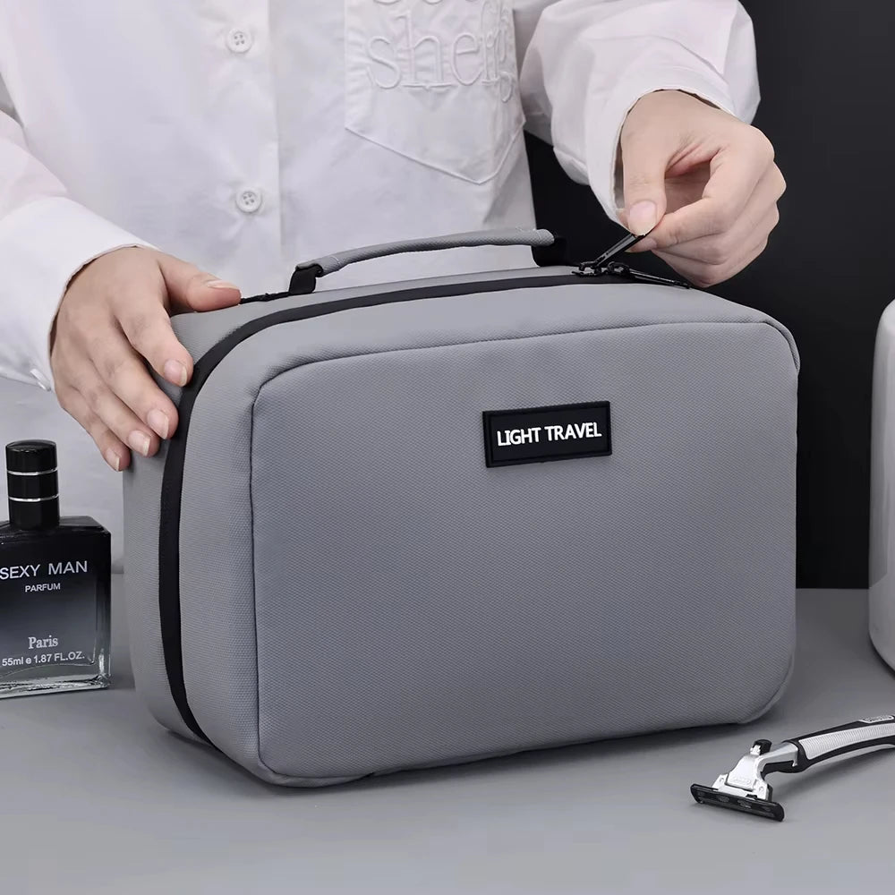 trousse de toilette voyage fermée