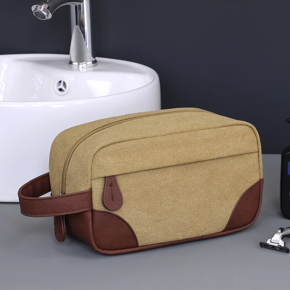 une trousse de toilette homme gris