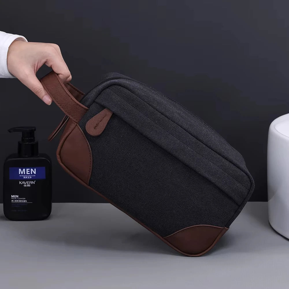 une trousse de toilette homme noir